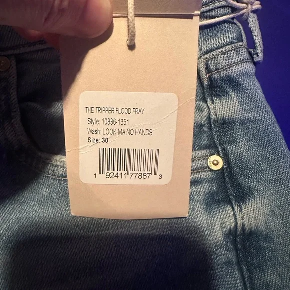 ✨NWT✨ MOTHER Denim The Tripper Flood Fray in Size 30 - Picture 16 of 16